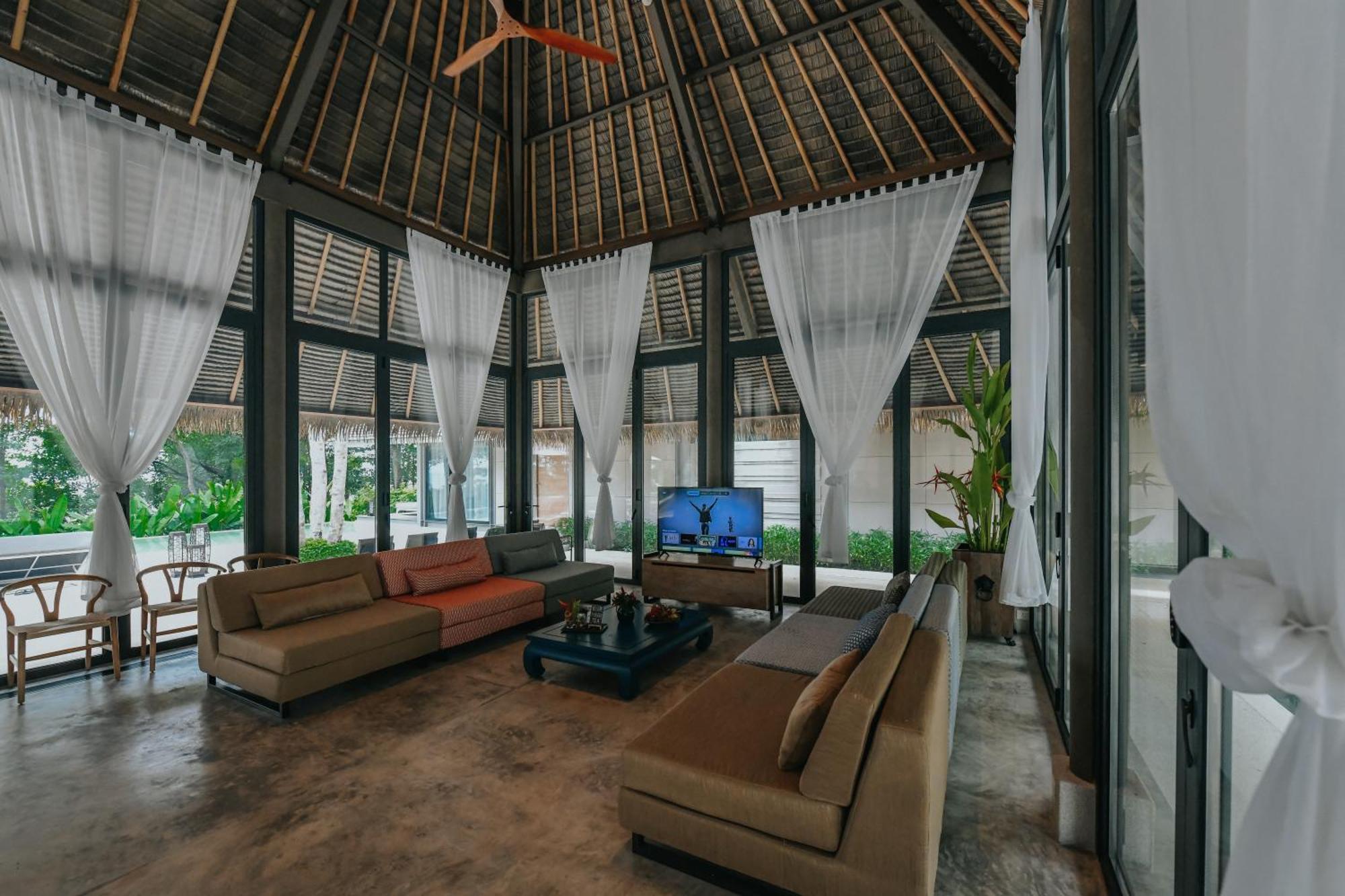 Island Escape Burasari सहारा